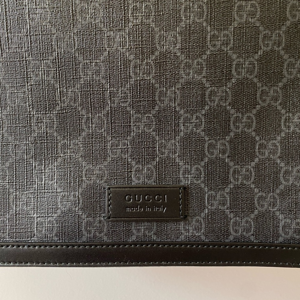 Gucci GG Supreme Diaper Bag - Picture 9 of 16